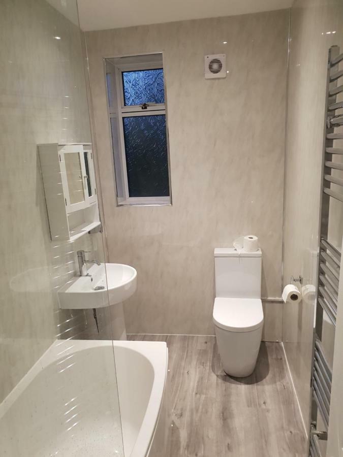 Sighthill 3 Bedrooms With Private Garden エディンバラ エクステリア 写真