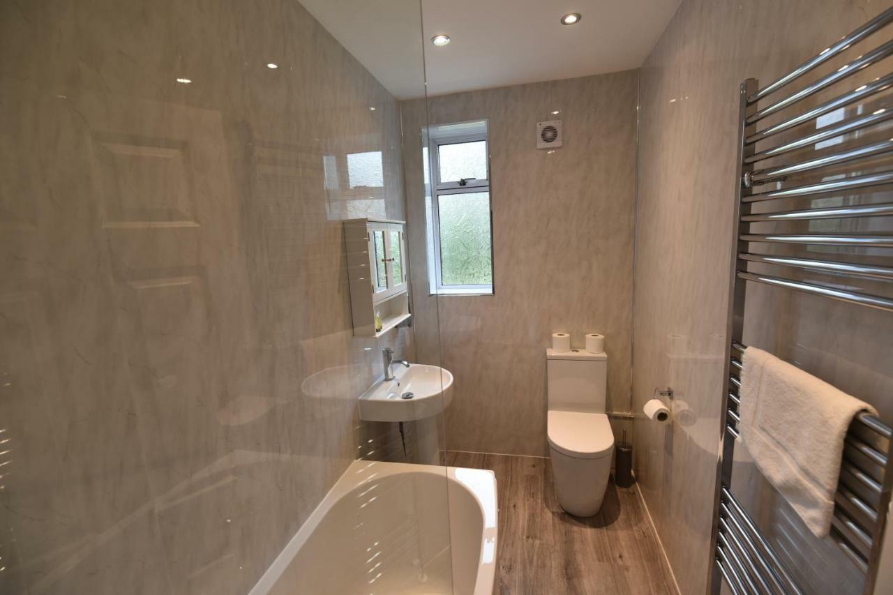 Sighthill 3 Bedrooms With Private Garden エディンバラ エクステリア 写真