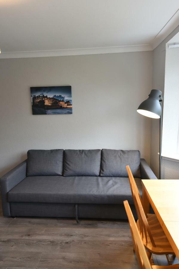 Sighthill 3 Bedrooms With Private Garden エディンバラ エクステリア 写真